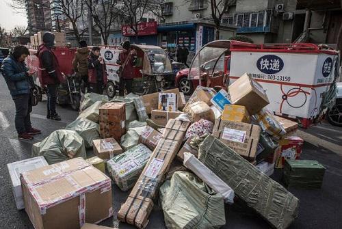 外媒：中國(guó)快遞員工作累薪水低 4成一年內(nèi)會(huì)轉(zhuǎn)行